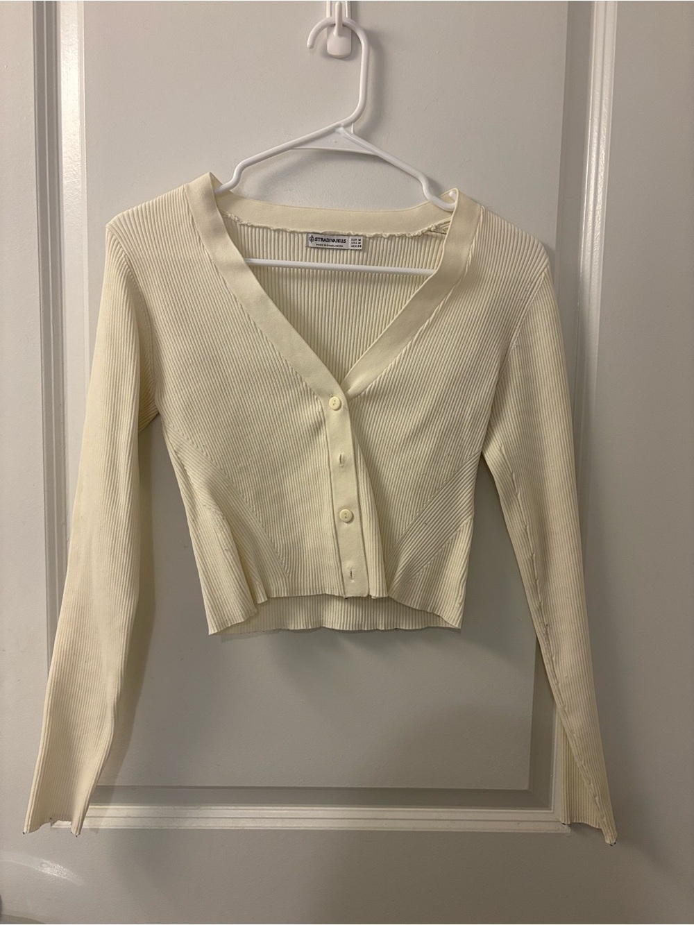 stradivarius Cropped V-Neck Ribbed Cardigan - Cream